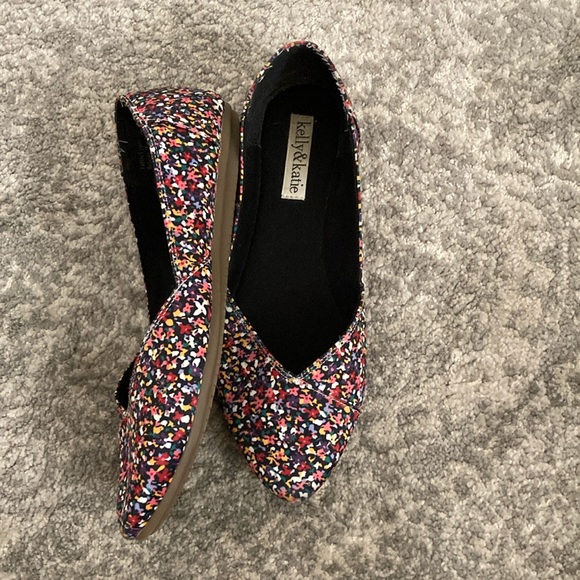 Kelly & Katie Shoes - Floral Flats